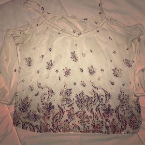 Super cute cropped shirt! Perfect for summer!!